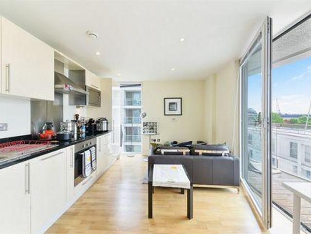 Apartment for sale in Knightsbridge, Greater London