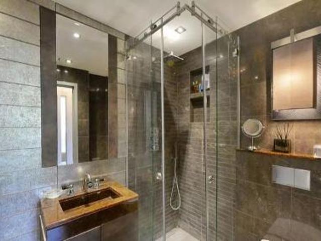 Apartment for sale in Knightsbridge, Greater London