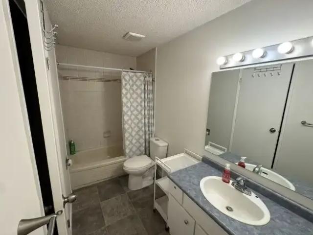 Condo for rent in Northwest, Alberta