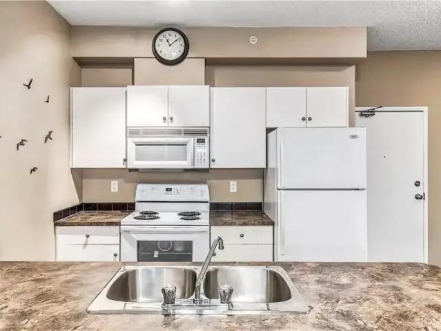 Condo for rent in Northwest, Alberta