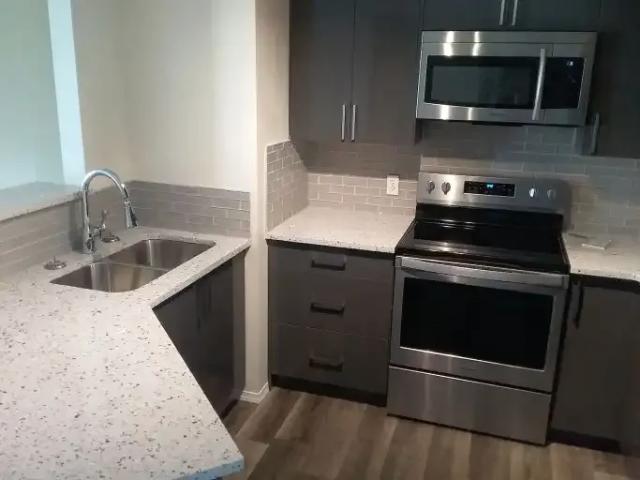 Condo for rent in Somerset, Calgary
