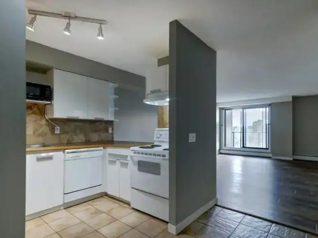 Condo for rent in Richmond, Calgary