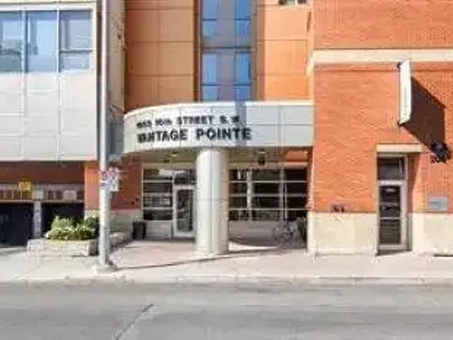 Condo for rent in Connaught, Calgary