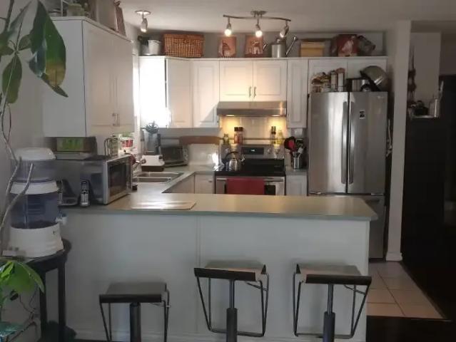 Condo for rent in Signal Hill, Calgary