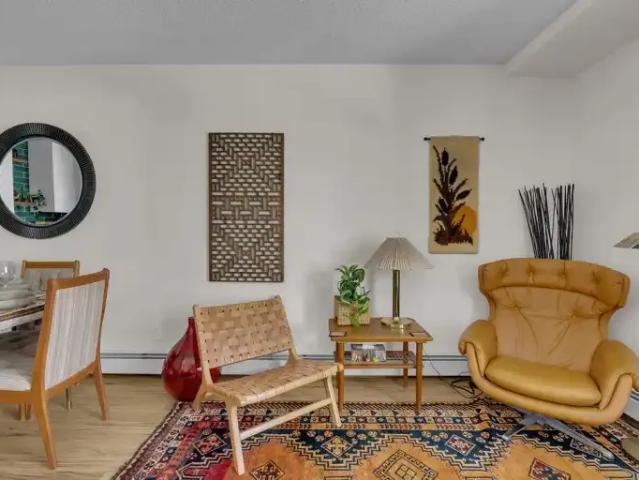 Condo for rent in Acadia, Calgary