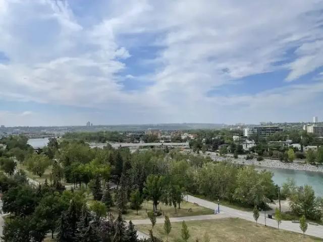 Condo for rent in Eau Claire, Calgary