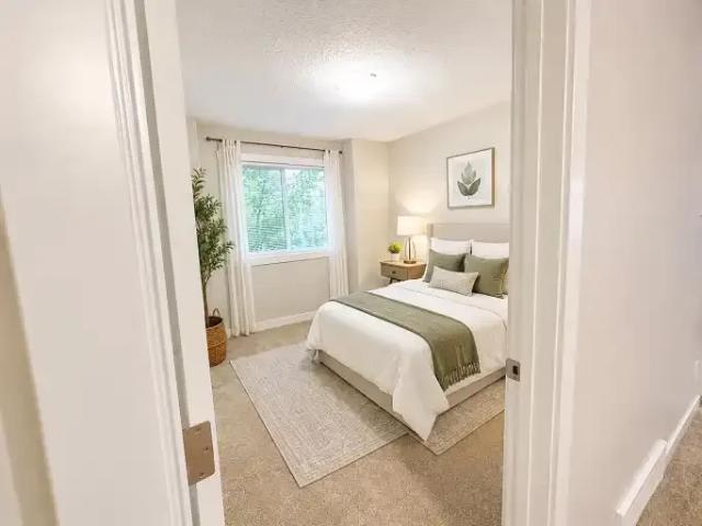 Condo for rent in Chestermere, Alberta