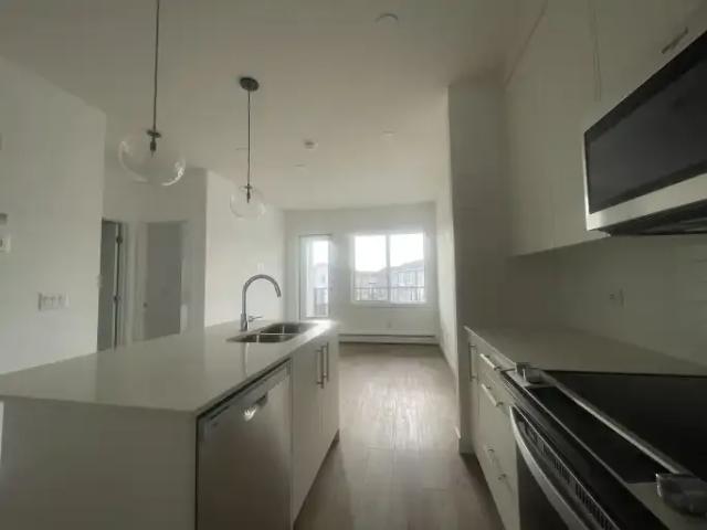 Condo for rent in Chestermere, Alberta