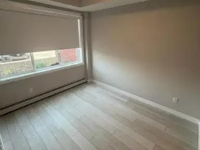Condo for rent in Chestermere, Alberta