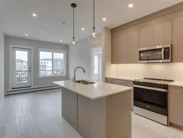 Condo for rent in Chestermere, Alberta