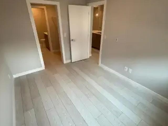 Condo for rent in Chestermere, Alberta