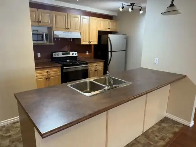 Condo for rent in Cherry Grove, Alberta