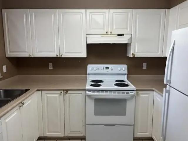 Condo for rent in River Springs, Coquitlam