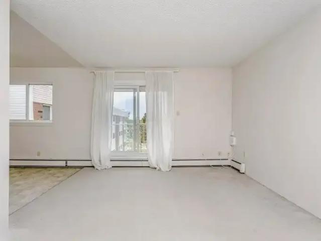 Condo for rent in Wedgewood, Alberta