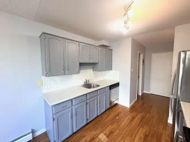 Condo for rent in Wedgewood, Alberta