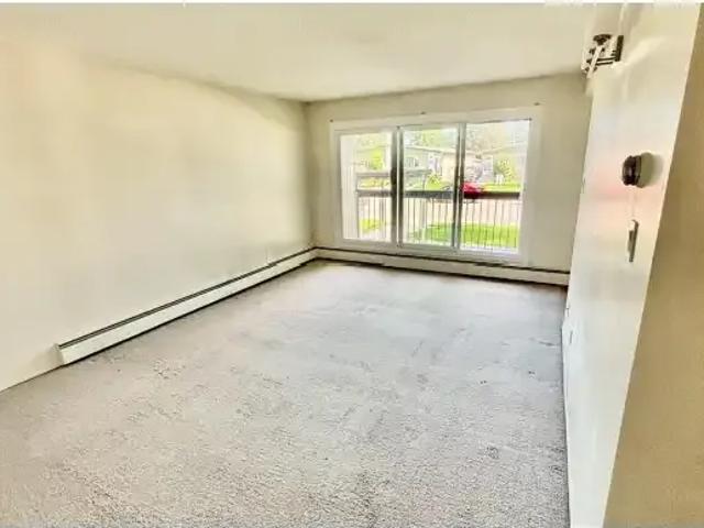 Condo for rent in Wedgewood, Alberta