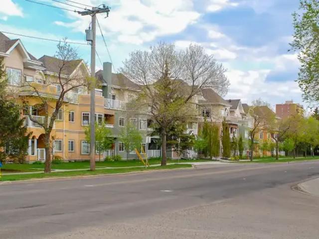 Condo for rent in Wedgewood, Alberta