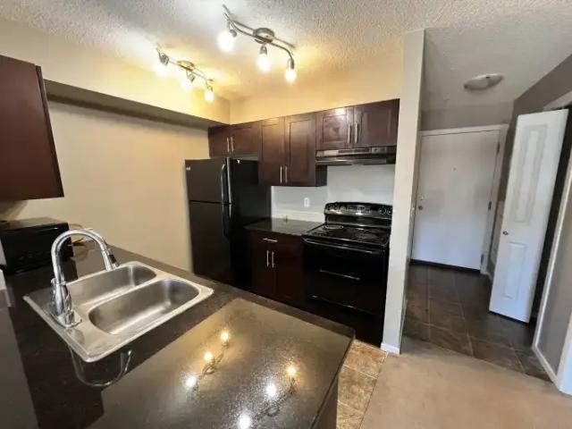 Condo for rent in Wedgewood, Alberta