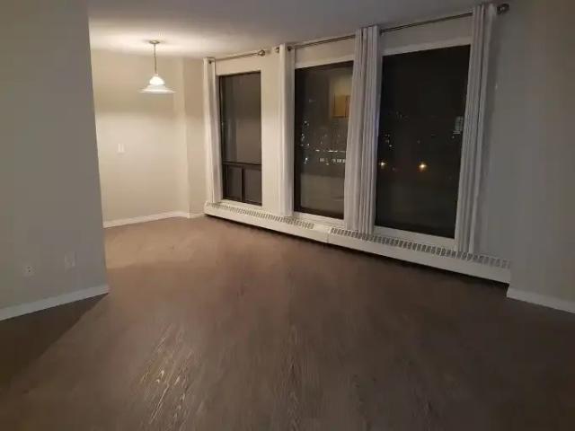 Condo for rent in Wîhkwêntôwin, Edmonton