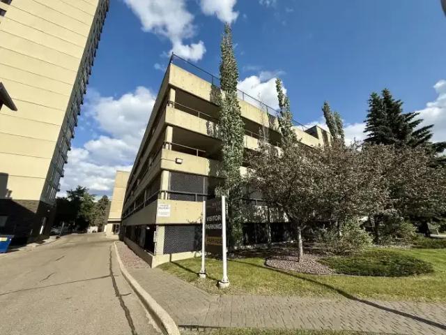 Condo for rent in Wedgewood, Alberta