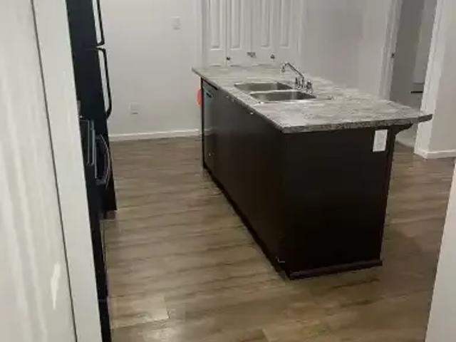 Condo for rent in Windermere Neighbourhood, Edmonton