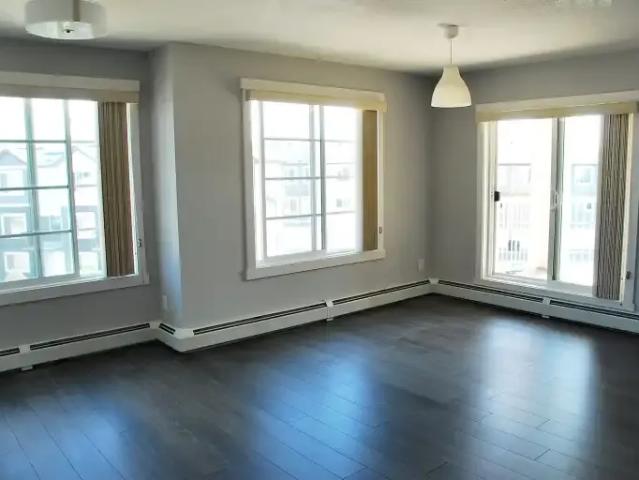 Condo for rent in Wedgewood, Alberta