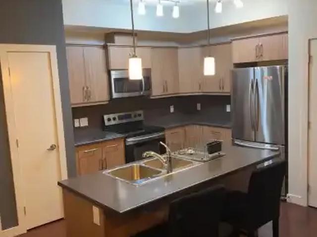 Condo for rent in Wîhkwêntôwin, Edmonton