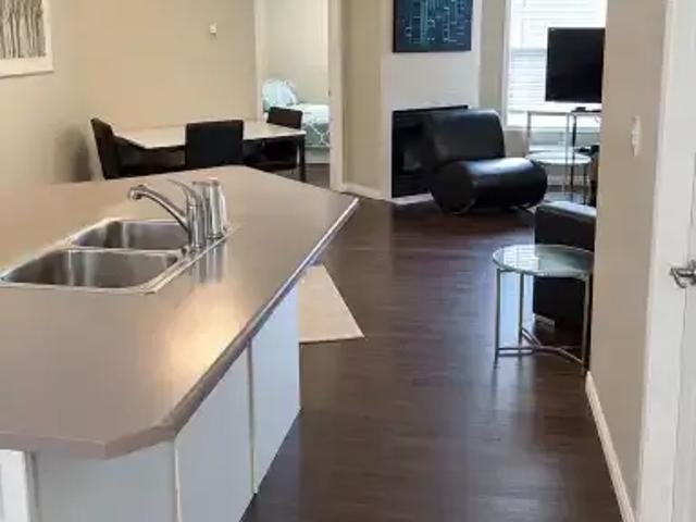 Condo for rent in Wîhkwêntôwin, Edmonton