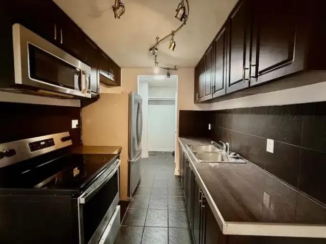 Condo for rent in Wedgewood, Alberta
