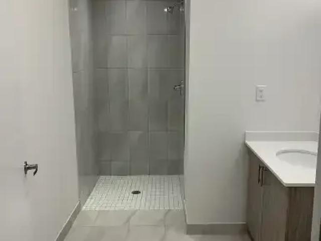 Condo for rent in Ancaster, Ontario