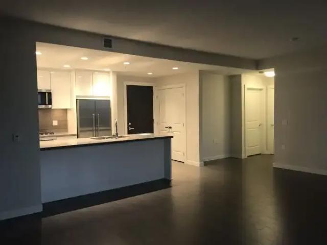 Condo for rent in North Vancouver, British Columbia