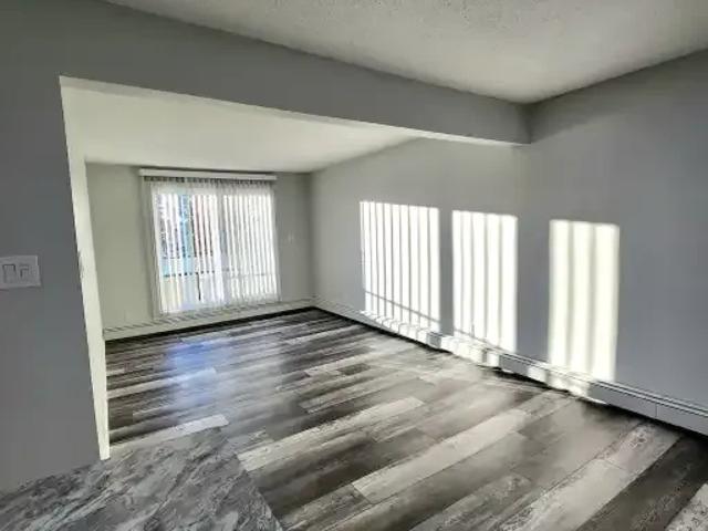 Condo for rent in Alberta