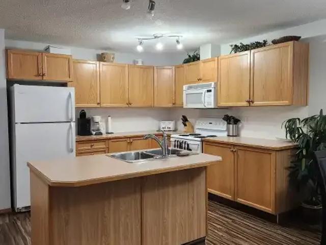 Condo for rent in Devonshire, Alberta
