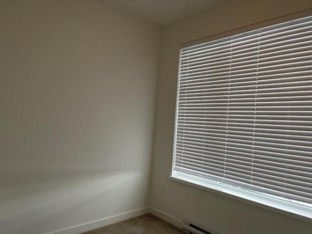 Condo for rent in Surrey, British Columbia