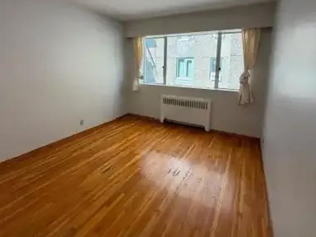 Condo for rent in Denman Village, Vancouver