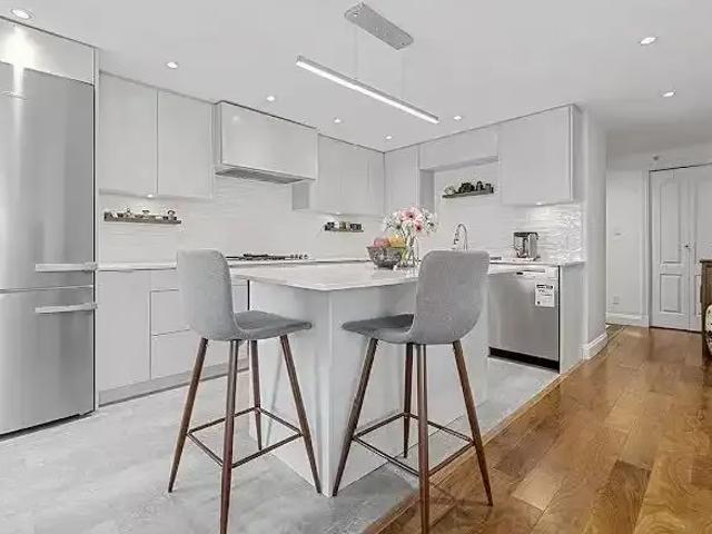 Condo for rent in Coal Harbour, Vancouver