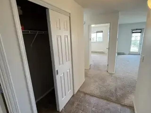 Condo for rent in East St. Paul, Manitoba