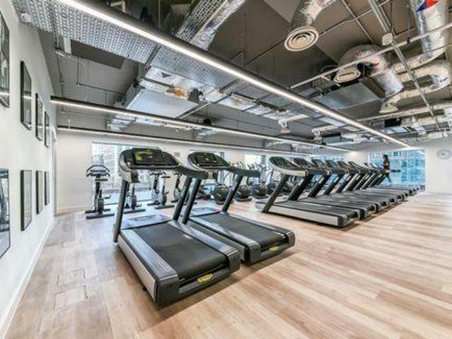 Apartment for sale in Silvertown, Greater London