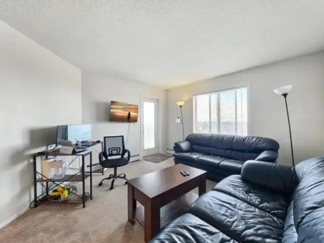 Condo for rent in Northwest, Alberta