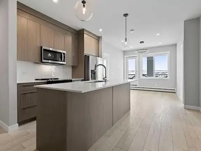 Condo for rent in Chestermere, Alberta