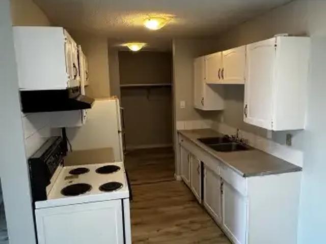 Condo for rent in Wedgewood, Alberta