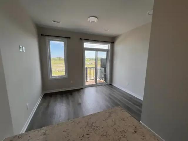 Condo for rent in Barrhaven West, Ottawa