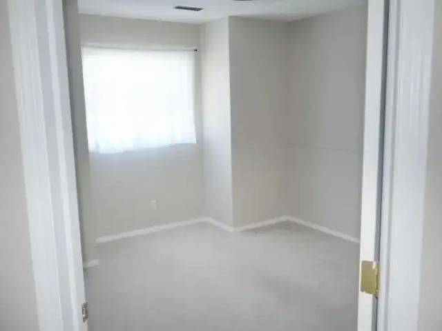Condo for rent in Town of Sylvan Lake, Sylvan Lake