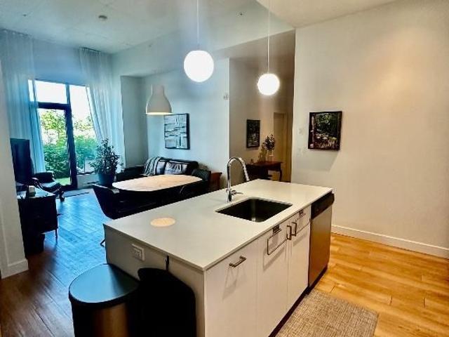 Apartment for rent in Brossard, Quebec