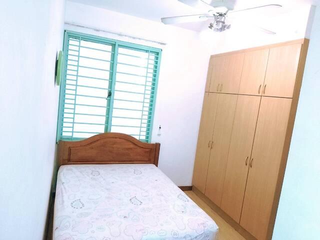 Room for rent