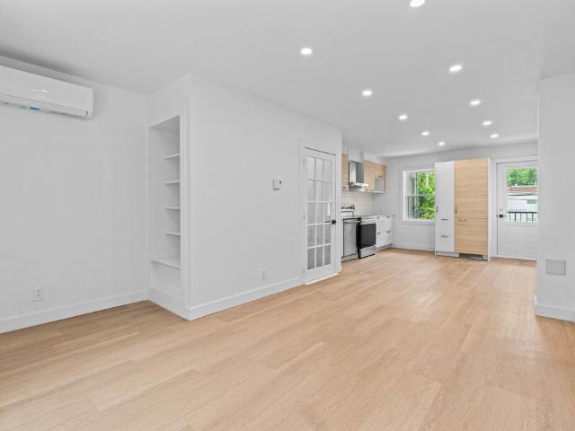 Apartment for rent in St. Leonard's, Quebec