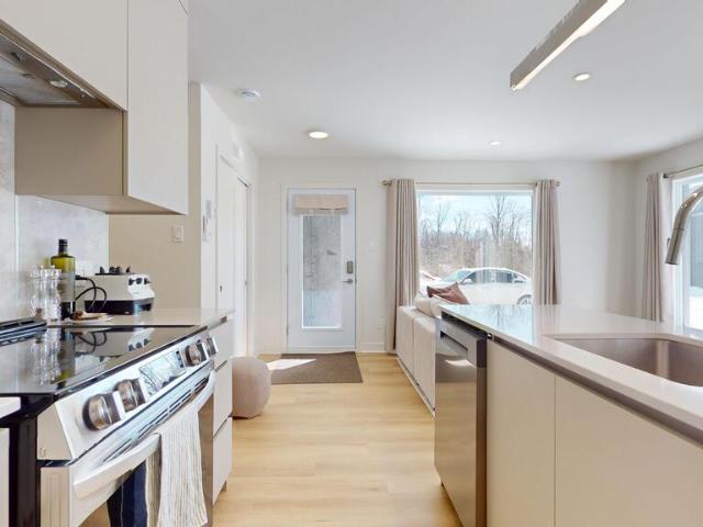 Apartment for rent in Laurentides, Quebec
