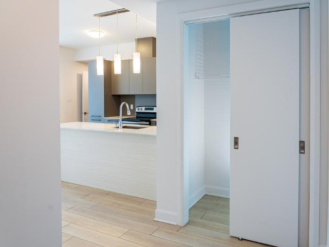 Apartment for rent in Chomedey, Quebec