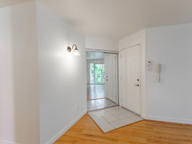 Apartment for rent in La Vallée-du-richelieu, Quebec