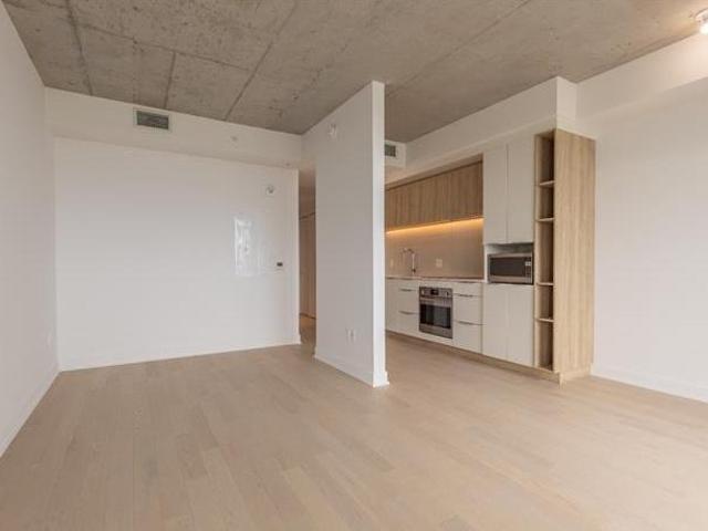 Apartment for rent in Brossard, Quebec